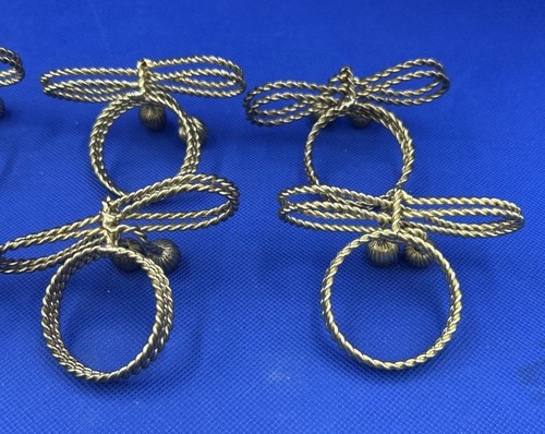 6 Brass Look Metal Twisted Rope Bow Tie Napkin Rings. - Afbeelding 5 van 11