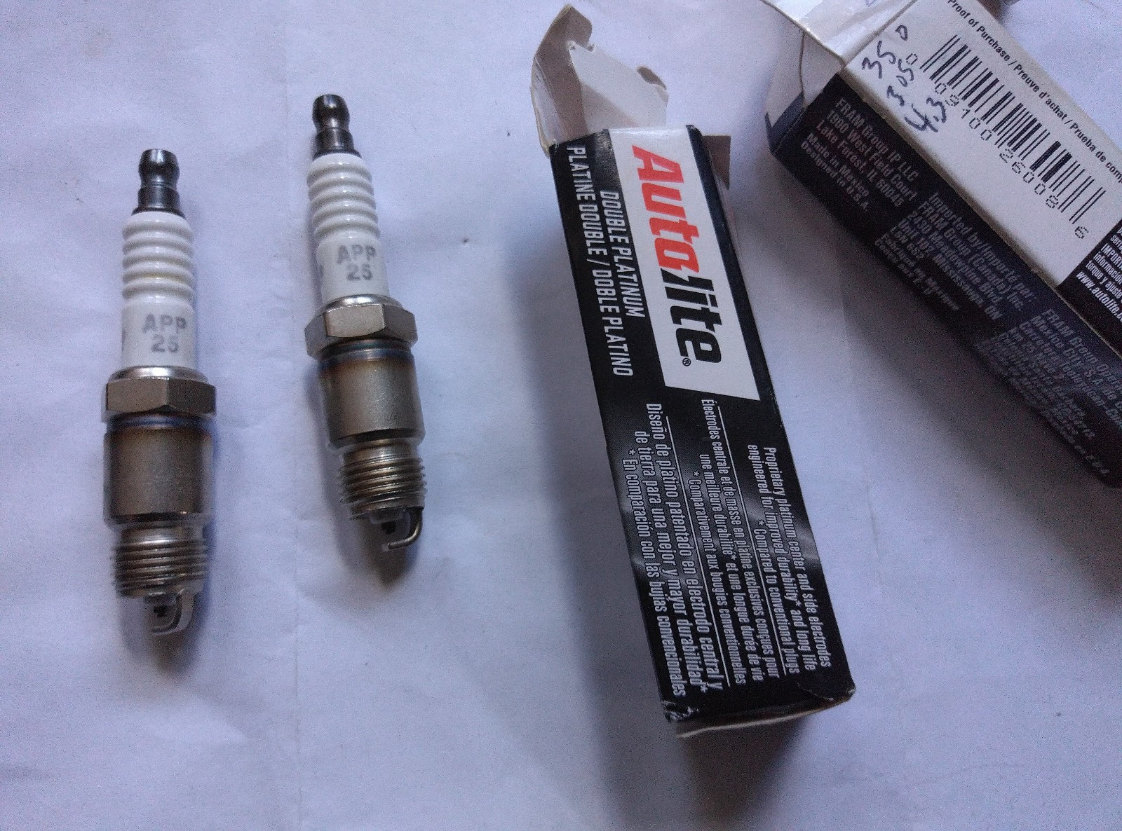 2 Autolite Platinum Spark Plugs for 96-2000 Cavalier 2.4 Quik ship