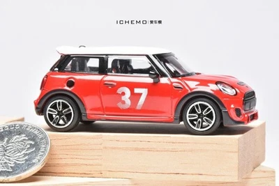 MINI Cooper - JWC # 37 Paddy Hopkirk - red - Stance Hunters 1:64