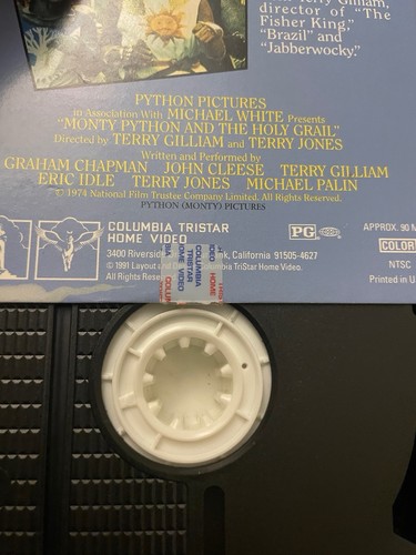 MONTY PYTHON AND THE HOLY GRAIL VHS TAPE 1991 - Picture 9 of 19