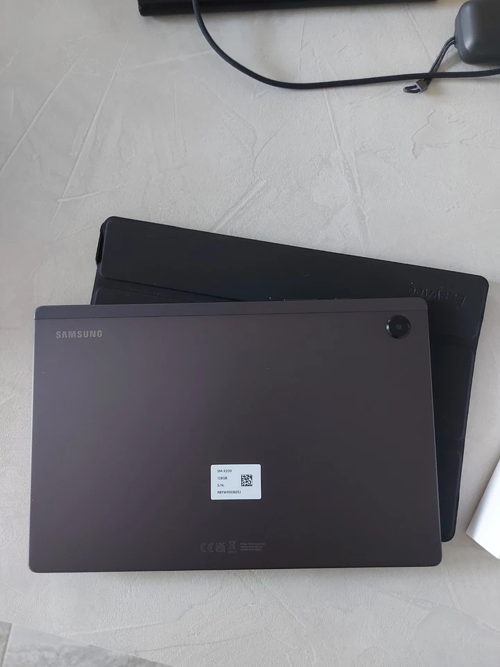 Samsung Galaxy Tab A8 · 128GB · Wi-Fi, foto 2 di 5
