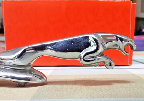 JAGUAR CAR HOOD MASCOT BADGE