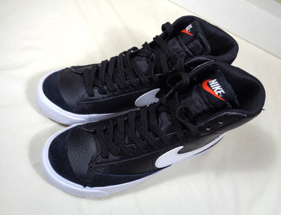 Nike Blazer Mid 77 youth size 5Y Black White high-top sneakers DA4086-002~ NEW