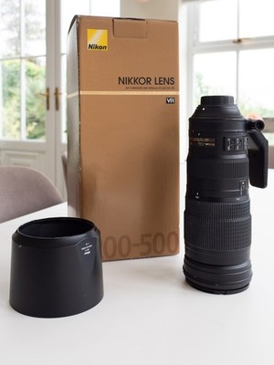 Nikon AF-S Nikkor 200-500mm F5.6E Ed VR - Top Zustand