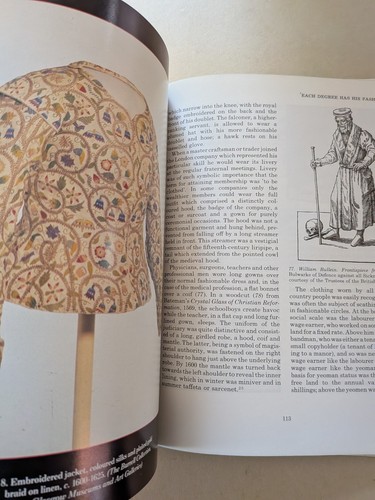 DRESS IN THE AGE OF ELIZABETH I Jane Ashelford H/BACK 1988 Elizabethan Fashion - Picture 10 of 16