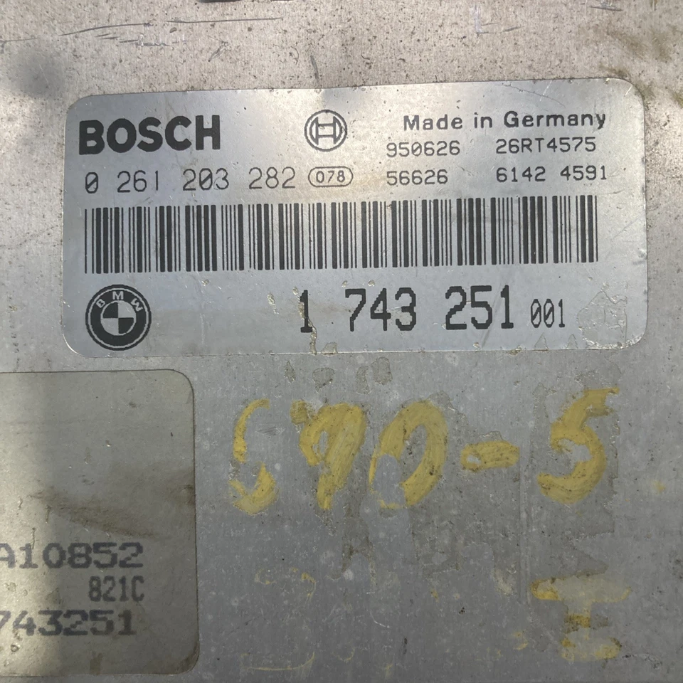 BMW 318i 1995-1997 ECU/ECM 1 743 251 Foto 2 de 4