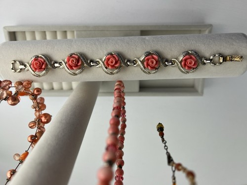 VTG - Mod Peach Jewelry Lot of 9 Sarah Coventry Rose Bracelet Bead Clip Earrings - Picture 3 of 17