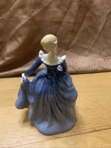 Vintage 1966-1995 Royal Doulton DUFT Figur HN 2334 7,6" 19,25cm M Davies - Bild 3 von 4