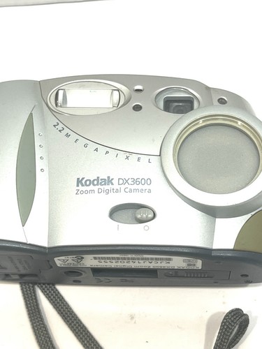 Kodak DX3600 2.2MP Digital Camera Silver 96MB Card For Parts - Picture 2 of 14