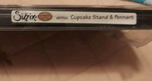 Sizzix 657728 ScoreBoards XL Die - Cupcake Stand & Pennant by Eileen Hull - Picture 4 of 5