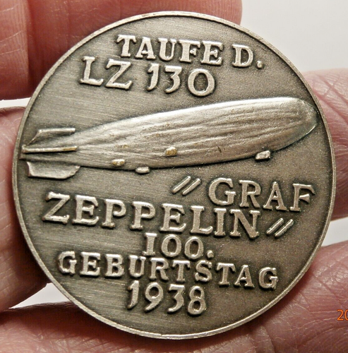 1938 GERMANY THIRD REICH ZEPPELIN AVIATION CHRISTENING MEDAL BU S-880C - Picture 1 of 2