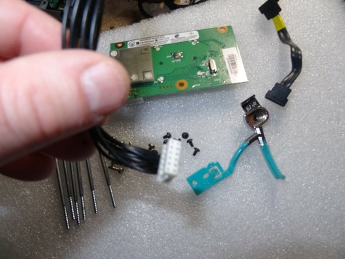 Tornillos/botón de expulsión completos PHAT negro o blanco para Microsoft Xbox 360 y placa de alimentación - Imagen 12 de 12