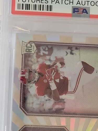 Parche Panini Legacy Futures Jerry Jeudy 2020 novato reliquia automático 62/135 PSA 9 como nuevo - Imagen 7 de 24