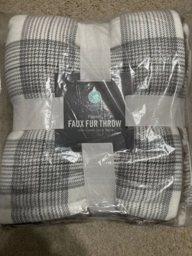 Martha Stewart Collection Flannel Faux Fur Throw 50" X 60" Plaid New - Picture 3 of 4