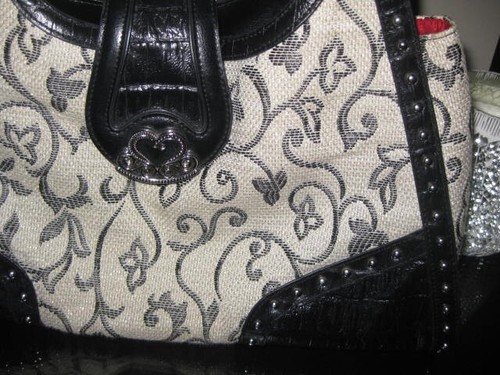 Große Handtasche verziert schwarze Borte, beige & gold gewebte Schultertasche von M C ~ silberne Nieten - Bild 1 von 15