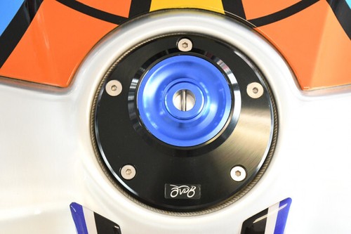 Quick tank cap color blue + key Suzuki GSXR 1000 GSX-R 2001-2002 - Picture 9 of 10