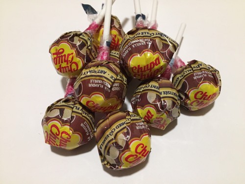 Chupa Chups Lollipops Pack of 20 Pieces with 5 Assorted Flavors NEW - Picture 2 of 6