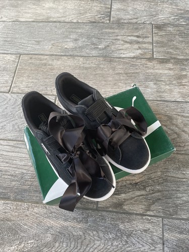 Gr-5,5Y Puma Kinder Suede Heart Sneaker, schwarz - Bild 1 von 5