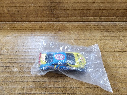 John Andretti #43 Cheerios 1:64 Scale Diecast Stock Car Sealed - Picture 2 of 3