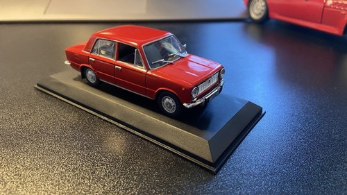 Lada 2101 Zhiguli 1:43 DeAgostini Modellauto, neu mit OVP - Bild 1 von 6