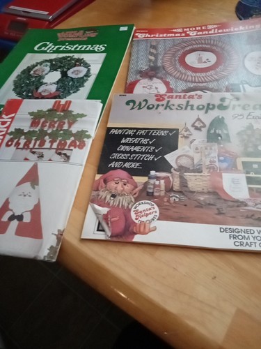 Lot Of Five (5) Different Christmas Craft Books/Patterns