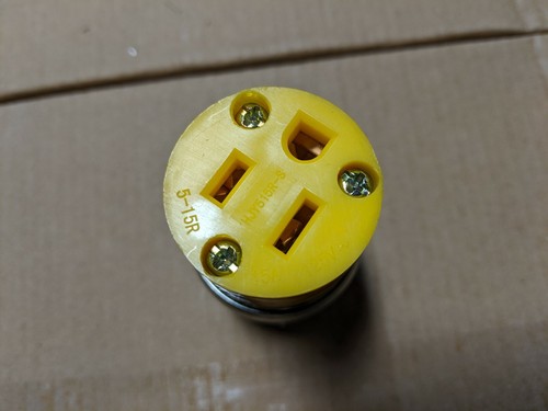 10 pc Vinyl Armored Connector, 2-Pole 3-Wire Grounding, 15A-125V, NEMA 5-15R - Picture 3 of 5