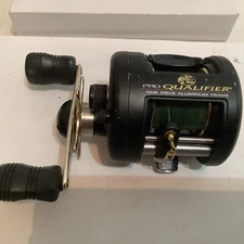 BASS PRO SHOPS PS200S PRO QUALIFIER ROUND BAITCASTING REEL W/LINE🐠