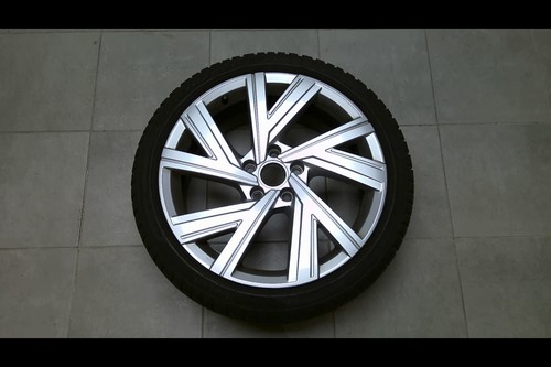 original VW Golf 8 GTI GTD R Winterräder 225/40/R18 92V 7,5J ET51 Bergamo Alu - Bild 5 von 6