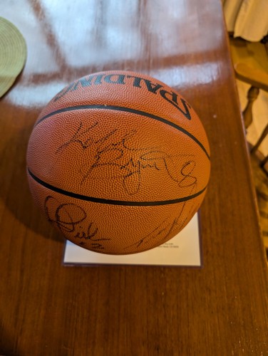 PSA/DNA Kobe Bryant - Full Name 8 - Signed Basketball w/ Shaquille O'Neal &... - Picture 7 of 7