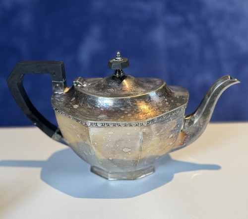 Vintage Sheffield Silver Plate Coffee Pot Teapot EPNS England And Creamer Set - Picture 10 of 22