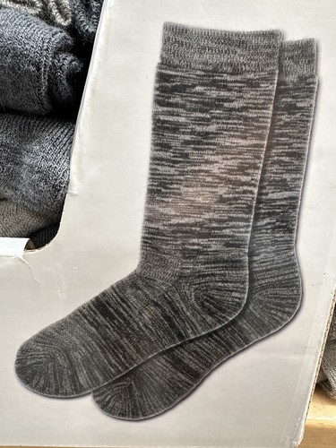 Ladies Kirkland Signature Crew Length Merino Wool Blend 4pk Socks, SIZE 6-10.5 - Picture 3 of 9