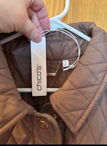 Chico’s Quilted Barn Jacket Taupe Size 4 20-22 Taupe NWT - Picture 2 of 12