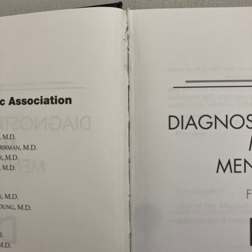 DSM 5 Fifth Edition American Psychiatric Association Diagnostic Statistical HC - Picture 2 of 10