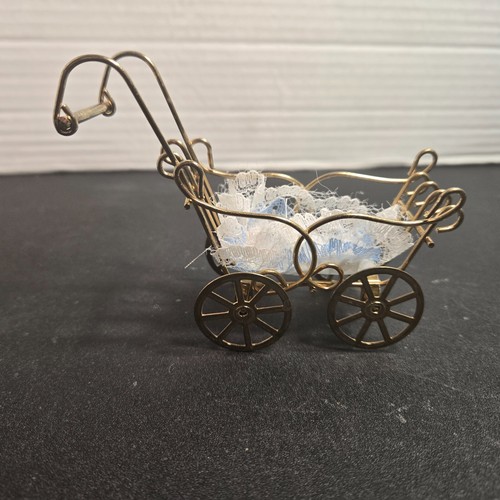 1:12 Doll House Miniature Furniture Brass Wire Wash Basin Stand Carriage Cradle - Picture 18 of 23