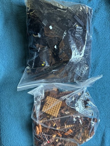 LEGO Lot of 40 Pound Black And Brown Bricks And Peices Random - Picture 4 of 4