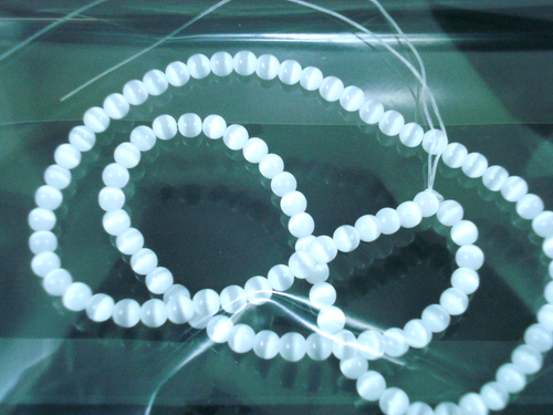 Cats Eye Glass Beads 4mm White 38cm Strand DIY Jewellery Bracelets Earrings - Picture 2 of 2