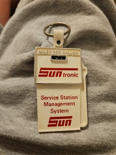 Vintage Schlüsselanhänger Sonne Meilen pro Gallone Suntronic  - Bild 2 von 6