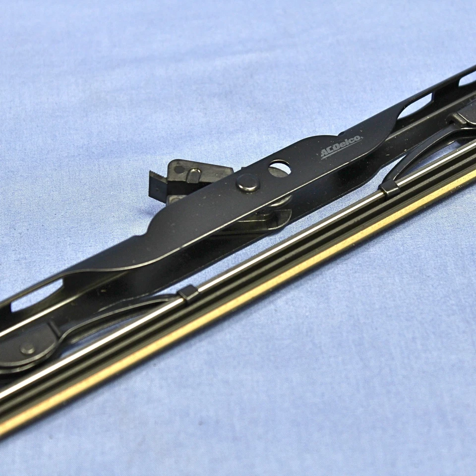 2 limpiaparabrisas AC Delco Advantage GM Style 26" All Season Plus 8-126 Foto 3 de 4
