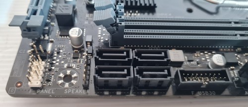 Gigabyte H310M ITX Motherboard, i5-9500 CPU, 256GB SSD 16GB DDR4 Win 11 Pro - Picture 8 of 10