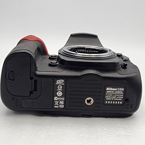 [Near MINT]  Nikon D300 12.3MP Digital SLR Camera Body From JAPAN - Picture 18 of 22