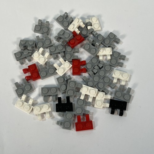 Placa LEGO 1x2 genuina con clips colores mezclados gris negro blanco rojo 41 piezas usada - Imagen 1 de 7