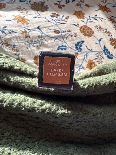 BareMinerals Original flüssiger Mineral-Concealer dunkel/tief 5,5 N 0,2 Unzen Neu - Bild 2 von 2