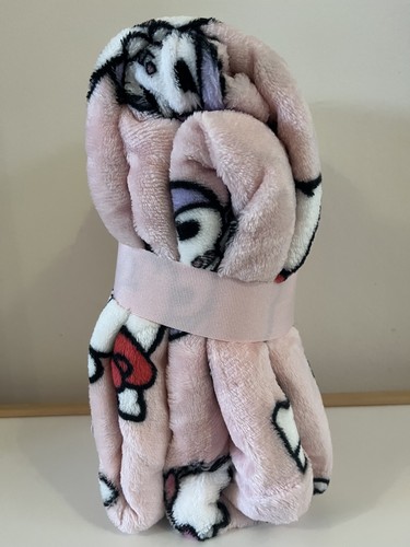 Primark Hello Kitty Throw Blanket Soft Fleece BNWT LARGE 170x200cm - Picture 3 of 4