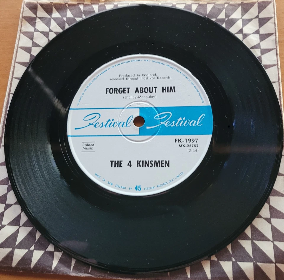 THE 4 KINSMEN – It Looks Like The Daybreak / Forget About Him - New Zealand - Image 4 of 4