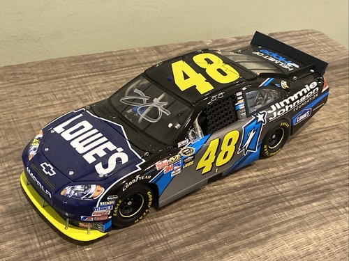 Autographed Action 1:24 2010 #48 Jimmie Johnson Foundation Impala - COA - Picture 4 of 17