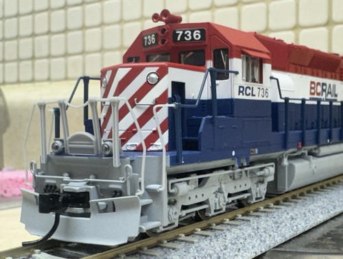 B L I.  Paragon 4  ( Ho Scale )  Sd40-2  Bc Rail 736 - Picture 2 of 9
