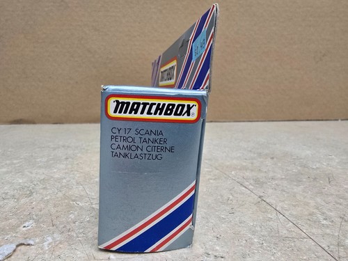 Matchbox CY-17 Convoy 1983  Amoco Tanker Unpunched  MIB Box missing end flap - Picture 5 of 5