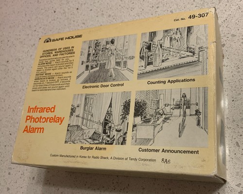 Safe House Invisible Pulsed Beam Infrared Photorelay / Alarm 49-307 Radio Shack - Picture 4 of 16