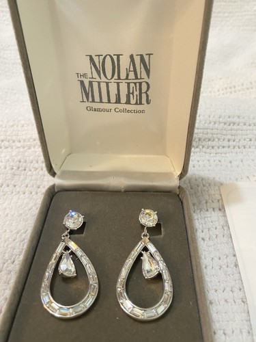 Stunning New Nolan Miller Dangle Drop Earrings With Box - Picture 1 of 24