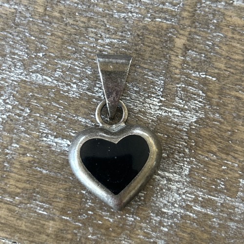 Vtg Mexico Sterling Silver 925 Heart Pendant W/ Black Onyx  - Picture 1 of 4